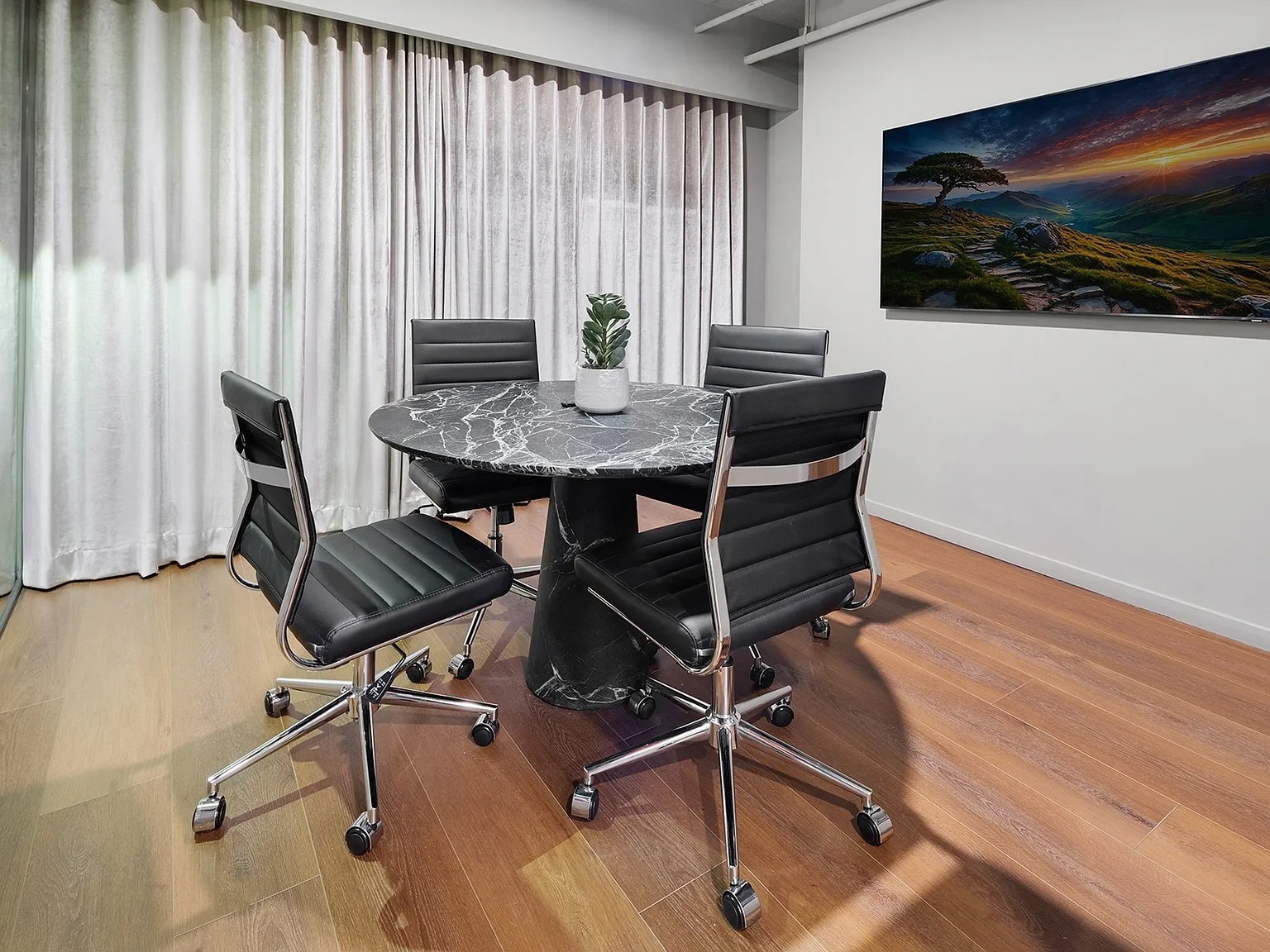 Building Photo - 555 NE 34th St