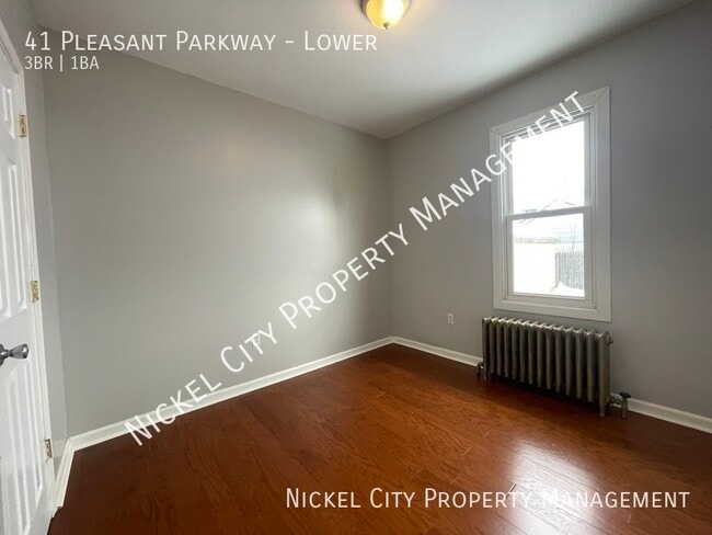 Building Photo - 41 Pleasant Pkwy