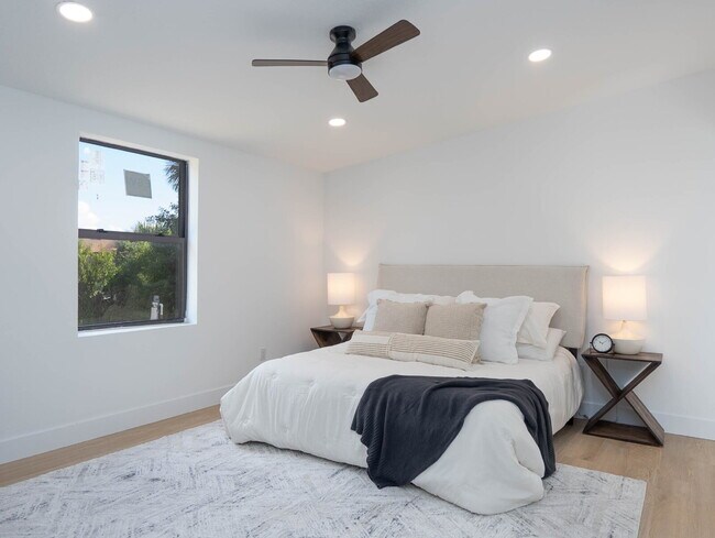 Building Photo - Brand New 3 Bedroom Canal Front Home for Rent in North Port