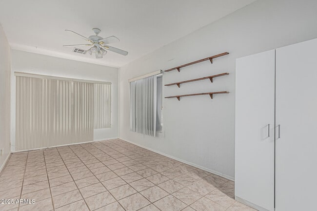 Building Photo - 408 N Falcon Ct
