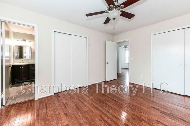 Building Photo - 10135 Forest Hill Cir