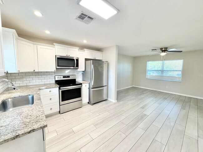 Building Photo - PB - Terrace Avenue Land Trust (2645 TA)