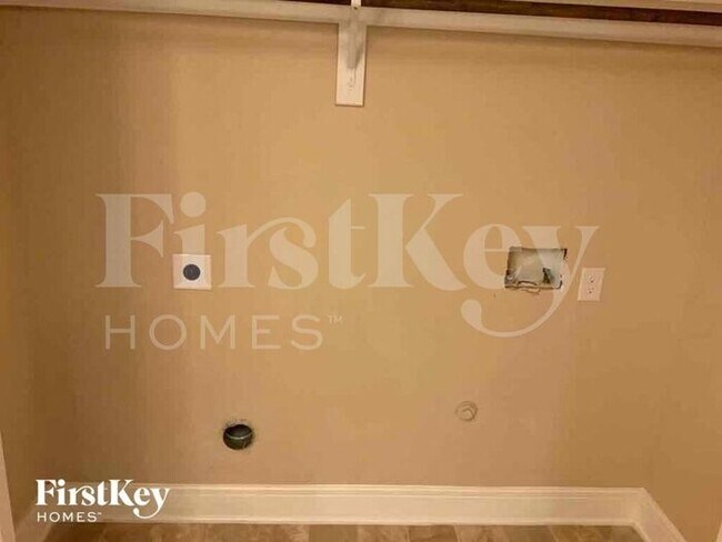 Building Photo - 607 Lentisco Dr