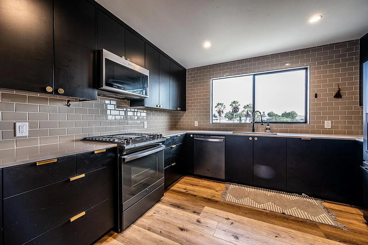 Building Photo - 4453 Carling Dr