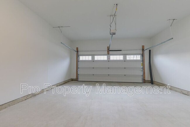 Building Photo - 35 Lookout Rdg