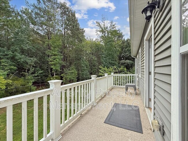 Building Photo - 1208 Kings Land Court