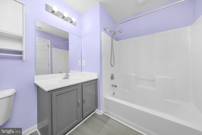 Building Photo - 512 Sunflower Way