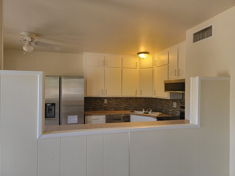 Building Photo - 628 E Drachman St