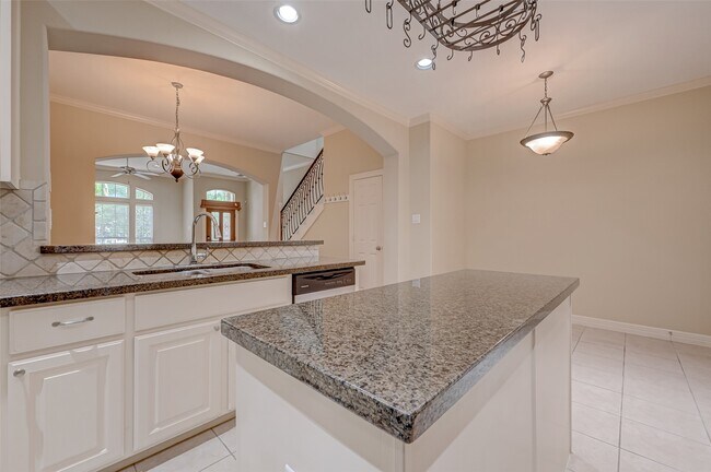 Building Photo - 13607 Brookbluff Ln