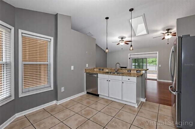 Building Photo - 4242 Cactus Ln