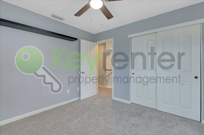 Building Photo - 461 Anjou Cir