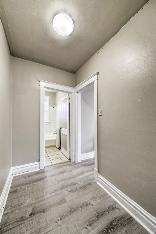 Building Photo - 4062 South Grand Boulevard - 2S