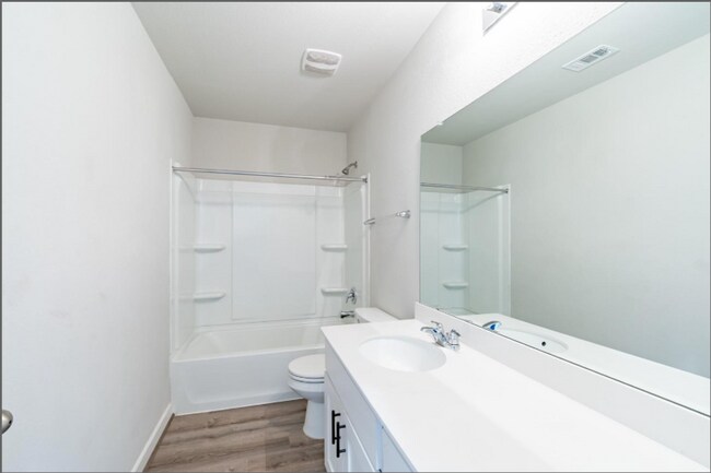 Building Photo - 147A Waterside Rd, Unit A, Buda, TX 78610