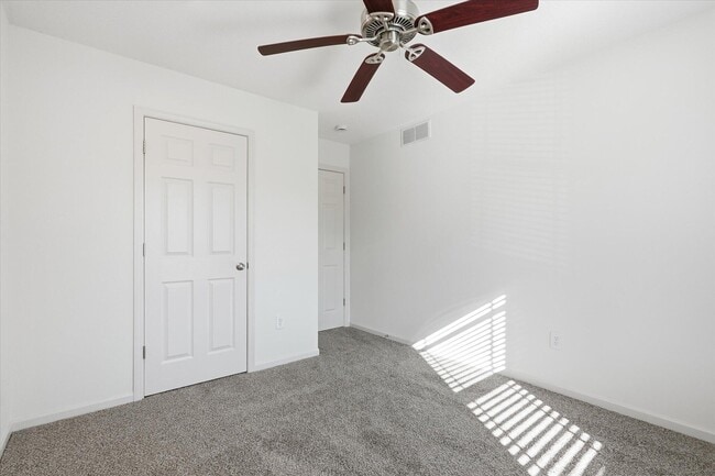 Building Photo - 421 S Village Cir