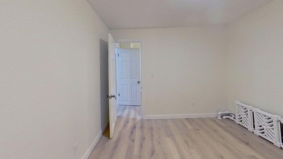 Building Photo - 73 Mill St