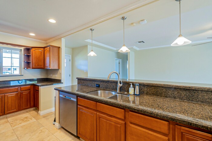 Building Photo - 5201 N 18th Pl