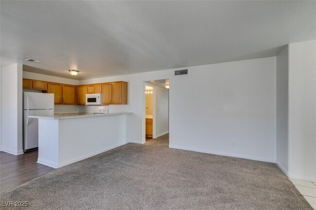 Building Photo - 2963 Juniper Hills Blvd