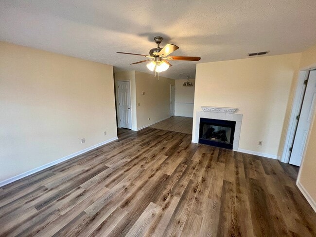 Building Photo - 446 Westgate Blvd