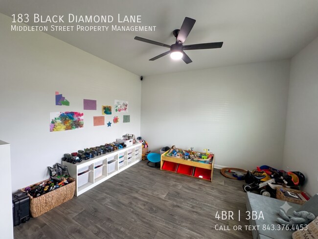 Building Photo - 183 Black Diamond Ln