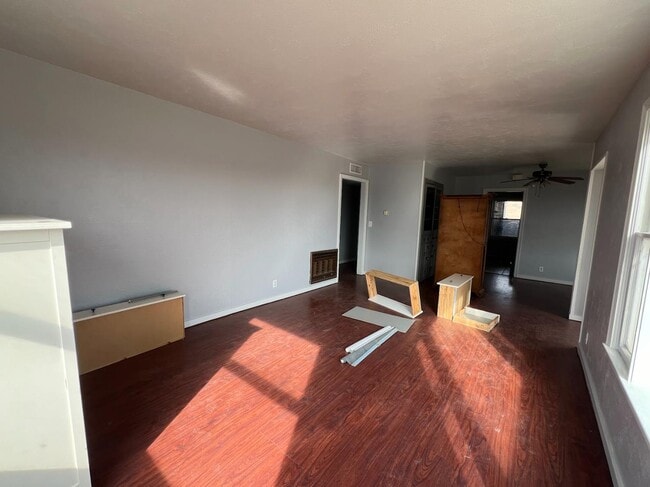 Building Photo - 20649 E American Ave