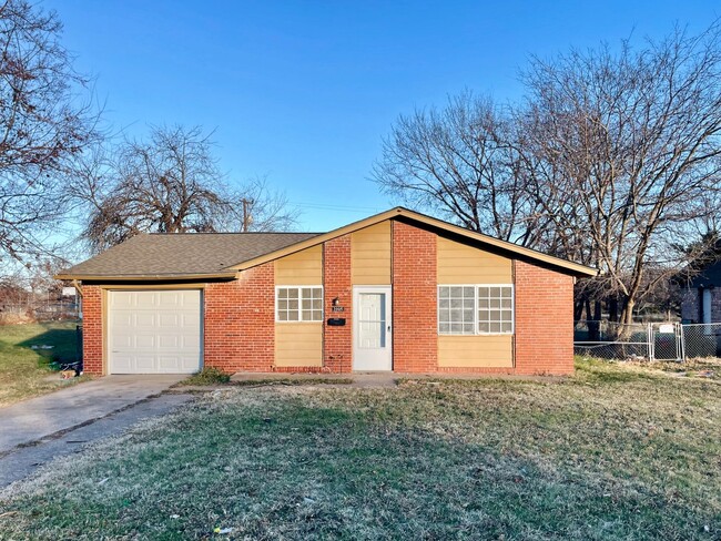 Primary Photo - Charming 3-Bedroom Home in Tulsa