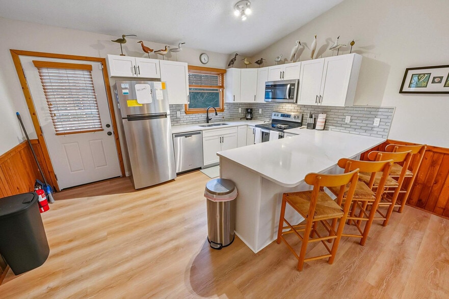 Building Photo - 4240 Johnston Ln