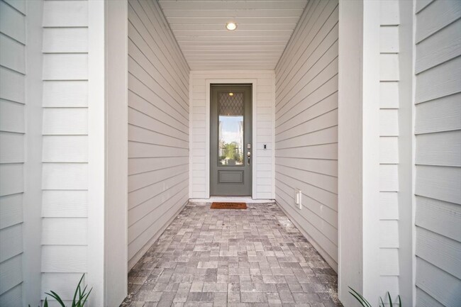 Building Photo - 11358 Newtonian Blvd