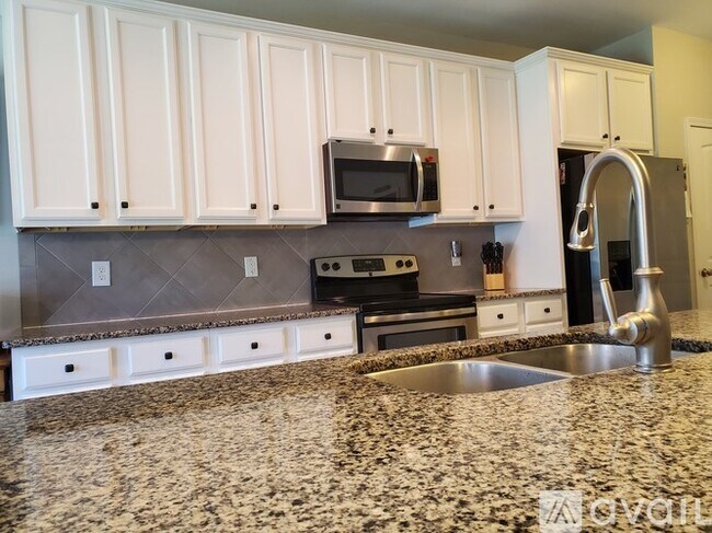 Building Photo - 148 Poplar Branch Way