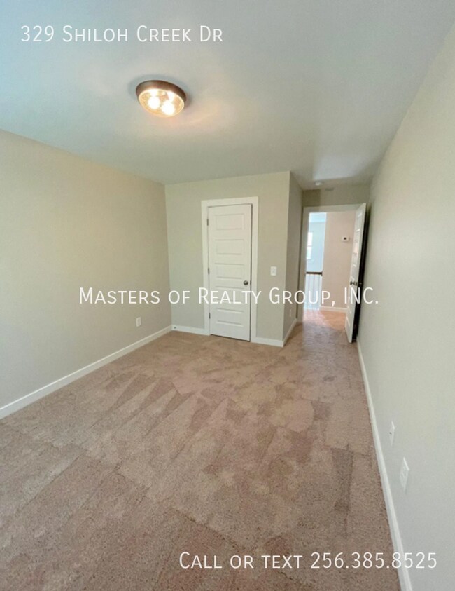Building Photo - 329 Shiloh Creek Dr