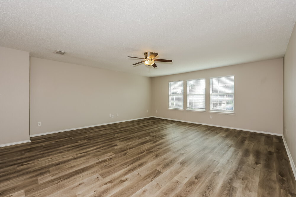 Building Photo - 7024 Lake Jackson Dr