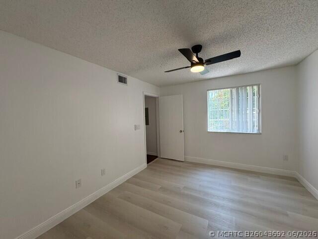 Building Photo - 100 Crestwood Ct N