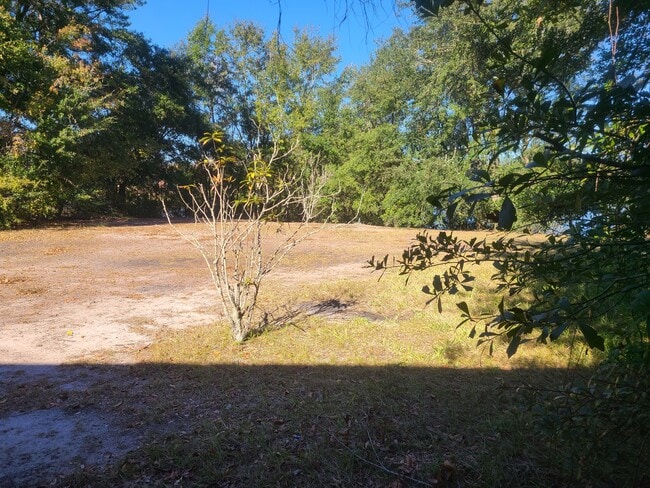 Building Photo - 6945 Cinderella Rd