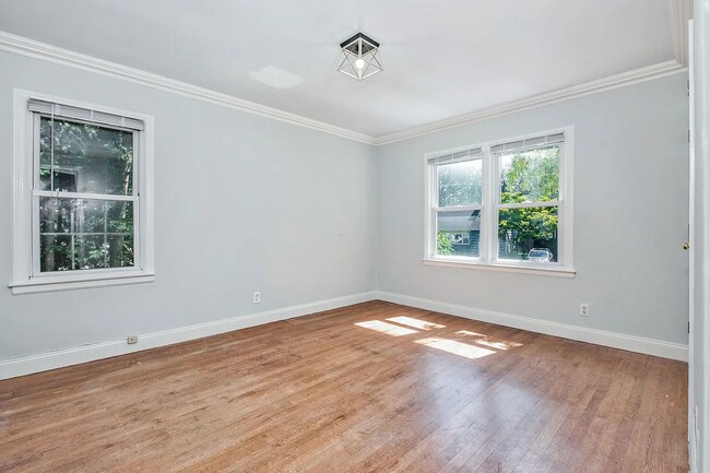 Building Photo - 177 Puritan Dr