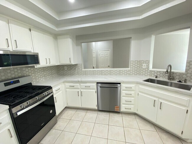 Building Photo - Completely Remodeled 2 Bedroom, 2 Bathroom...