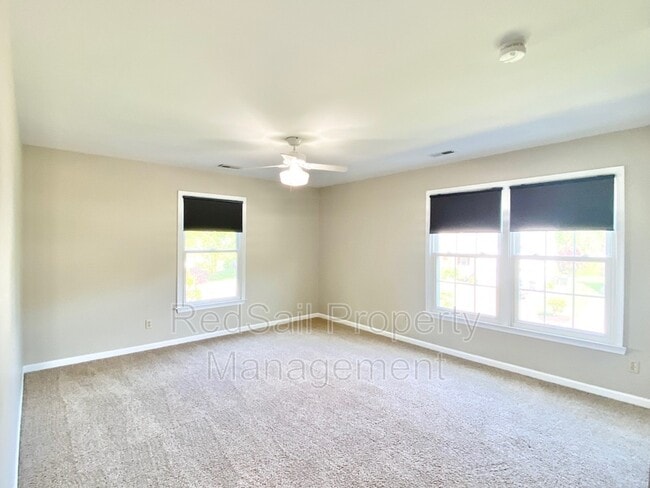 Building Photo - 203 Monty Manor