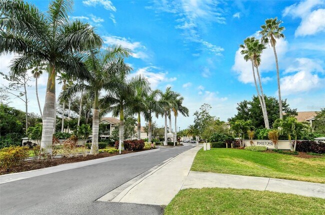 Building Photo - 8375 Glen Rose Way