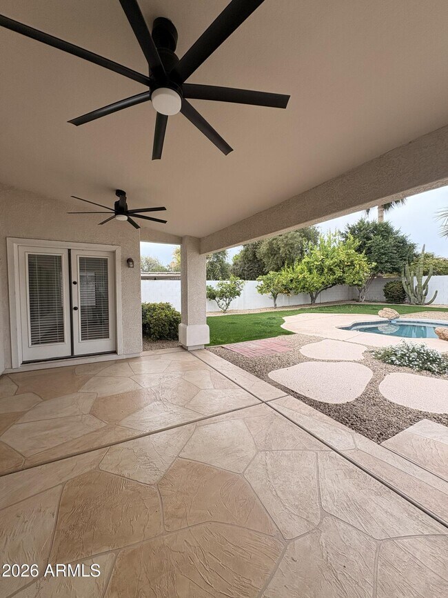 Building Photo - 13528 W Windsor Blvd