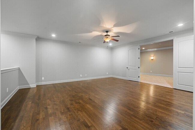 Building Photo - 444 Wild Elm St