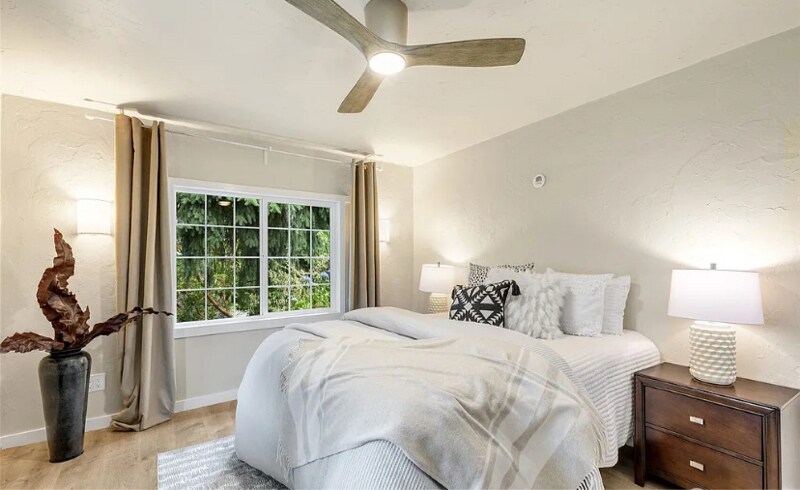 Building Photo - 5651 S 144th St