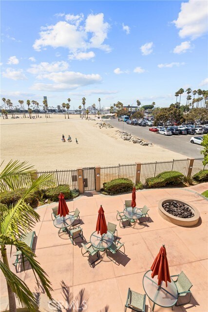Building Photo - 850 E Ocean Blvd