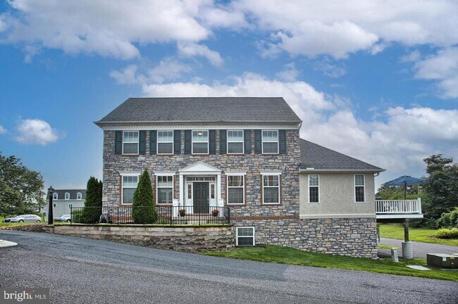 Building Photo - 4755 Laurel Valley Ln