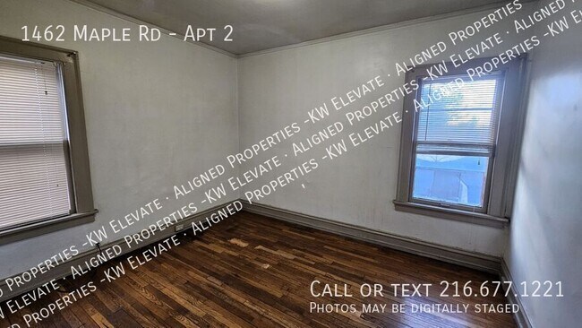 Building Photo - 1462 Maple Rd