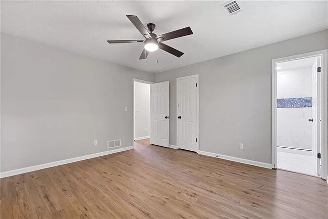 Building Photo - 5930 Sierra Dr NW