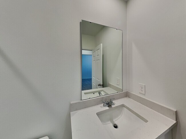 Building Photo - 2134 Judith Ct