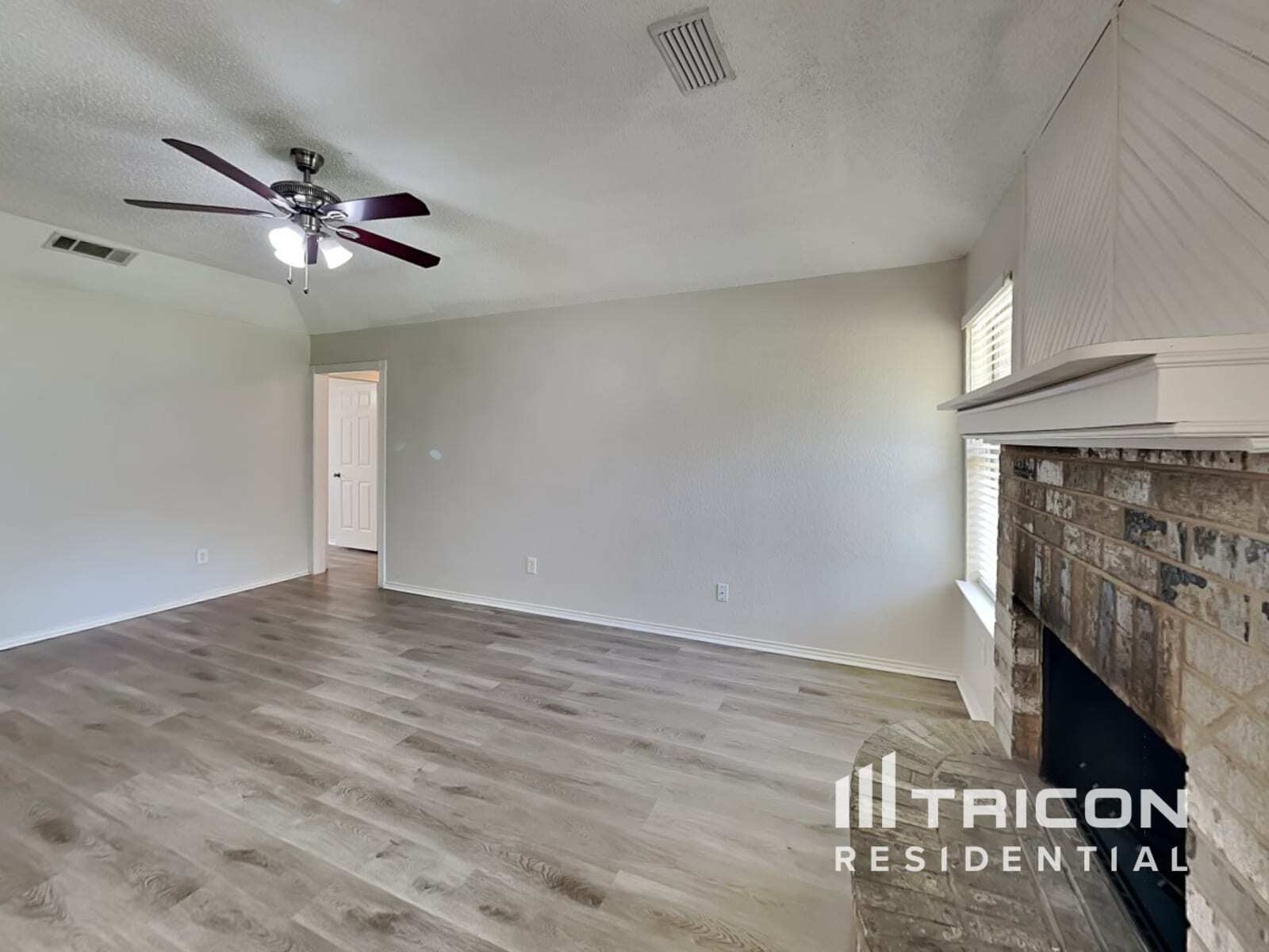 Building Photo - 615 Sherman Dr