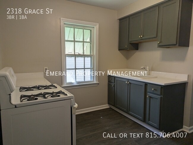 Building Photo - 2318 Grace St