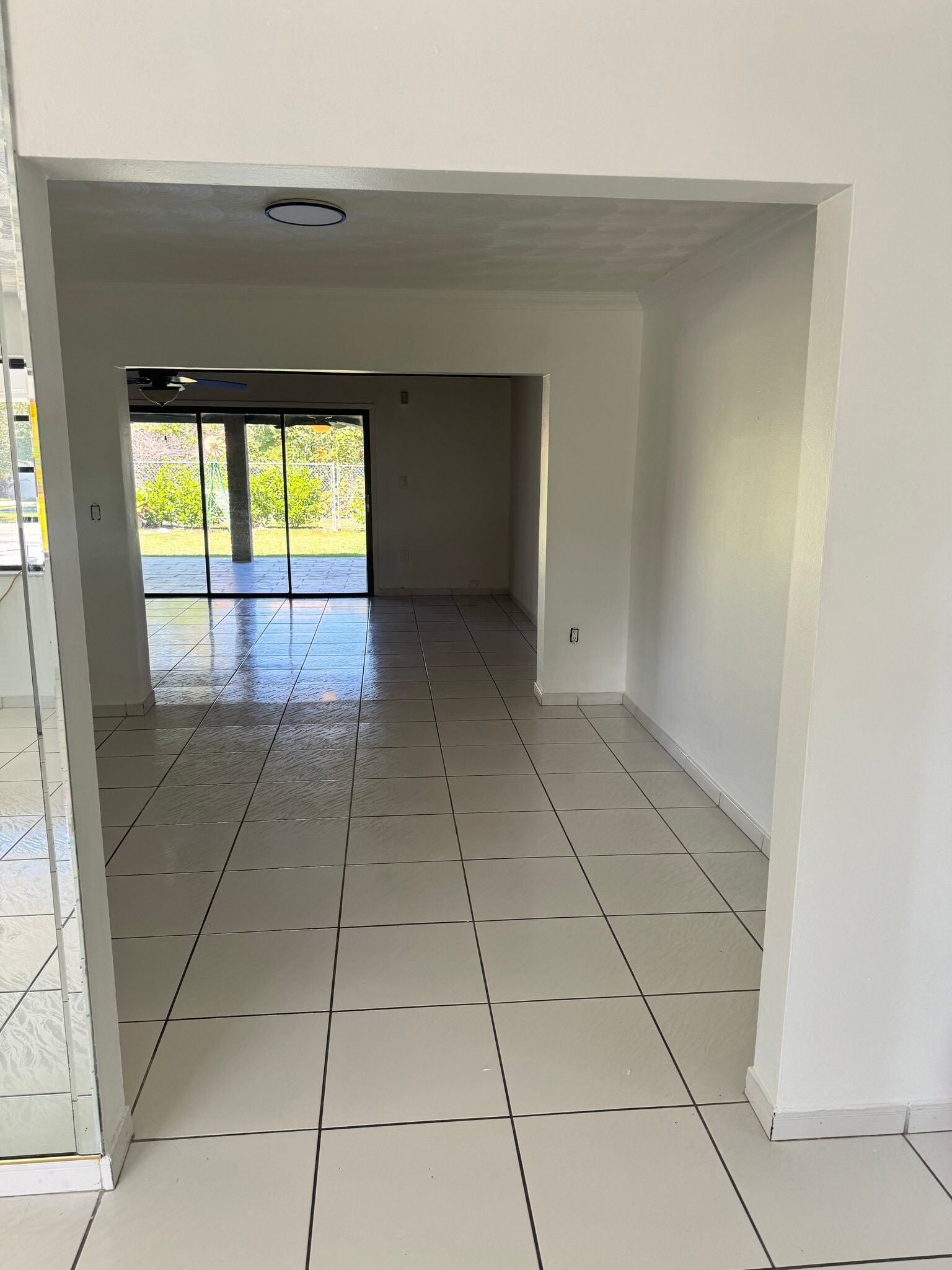 Building Photo - 7495 S Waterway Dr