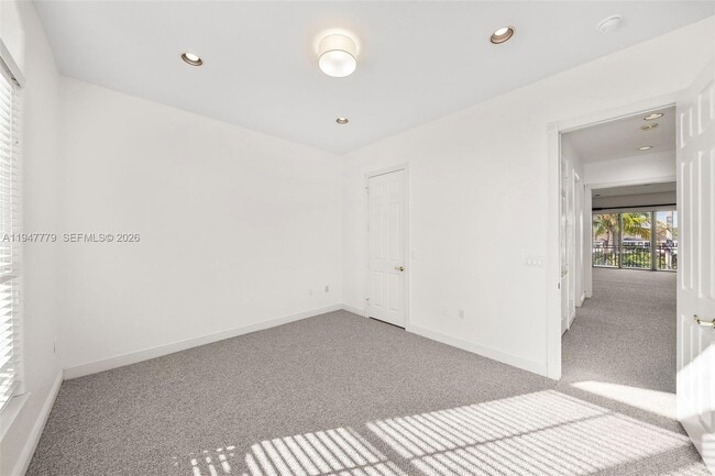 Building Photo - 1500 Shoreline Way