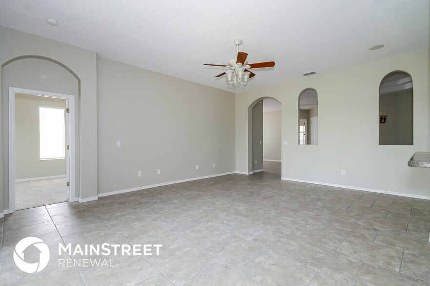 Building Photo - 2208 Tarragon Ln