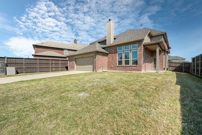 Building Photo - Welcome to this beautiful 4-bedroom, 3.5-b...